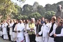 नोटबंदी: संसद में संग्राम, एकजुट विपक्ष का 28 नवंबर को आक्रोश दिवस का एलान