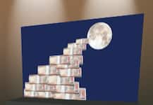 पुराने नोटों से बन जाएगा चांद तक का रास्ता, ऊंचाई एवरेस्ट से ज्यादा