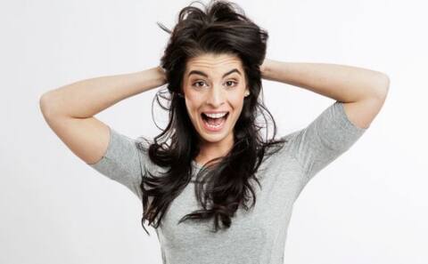 बालों को सॉफ्ट करना है तो इस तरह करें हेयर वॉश! 