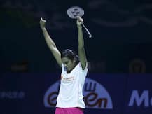 सिंधू सेमीफाइनल में, साइना हांगकांग सुपर सीरीज से बाहर