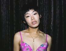 Luo Yang ने चीन की नई जेनरेशन की लड़कियों को किया कैमरे में कैद!