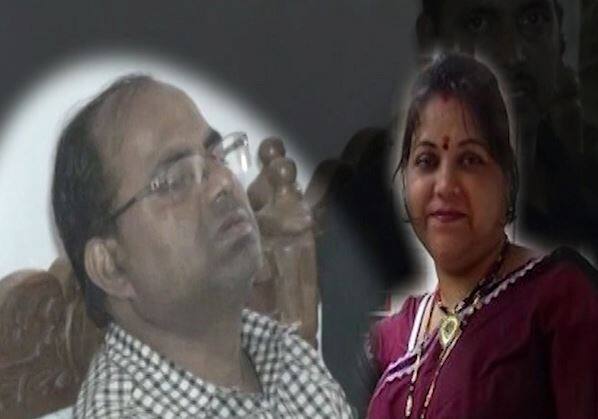 उसने दफ्तर में बैठे-बैठे ही सुपारी किलर को अपने घर में घुसाने का भी इंतजाम कर दिया था. बैंक मैनेजर ने अपनी पत्नी मंजू को फोन करके बताया था कि घर में पर्दे लगाने के लिए बढ़ई आएंगे, दरवाजा खोल देना. और फिर मंजू ने जैसे ही दरवाजा खोला, हत्यारों ने उसका काम तमाम कर डाला. आगे पढ़िए...