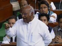 नोटबंदी पर संसद में विपक्ष का हंगामा, कांग्रेस बोली- सदन में जवाब दें पीएम मोदी