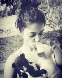 चक दे इंडिया की हॉकी कप्तान की इस तस्वीर पर आईं कई प्रतिक्रियाएं