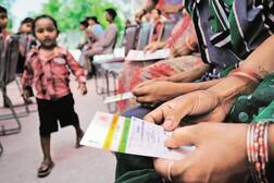 आधार की सिक्योरिटी को लेकर सख्त हुई सरकार, बंद की इतनी फर्जी वेबसाइट!