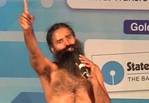 रामदेव ने दी आयुष मंत्रालय को नसीहत, नोटबंदी पर की मोदी की तारीफ