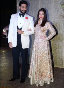 तस्वीरें: मनीष मल्होत्रा के बर्थडे पार्टी में हाथों में हाथ डाल यूं पहुंचे ऐश्वर्या-अभिषेक