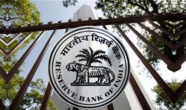 Rbi Governor Urjit Patel Will Present His Second Monetary Policy Review आज होगा RBI की क्रेडिट पॉलिसी का एलान, कम हो सकती है आपकी EMI