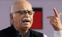 संसद में चल रहे हंगामें को लेकर लोकसभा अध्यक्ष से मिले आडवाणी