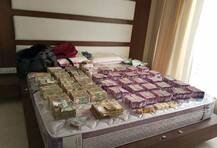 10 करोड़ रुपये के नए नोट समेत अबतक कुल 106 करोड़ रुपये जब्त