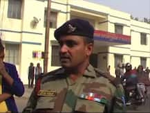 \'...जब सेना के जवानों का घर सुरक्षित नहीं, तो आम लोगों का क्या होगा ?\'