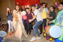 \'ये है मोहब्बतें\' ने पूरे किए 1000 एपिसोड, खास मौके पर कुछ यूं झूमे ये टीवी सितारें!