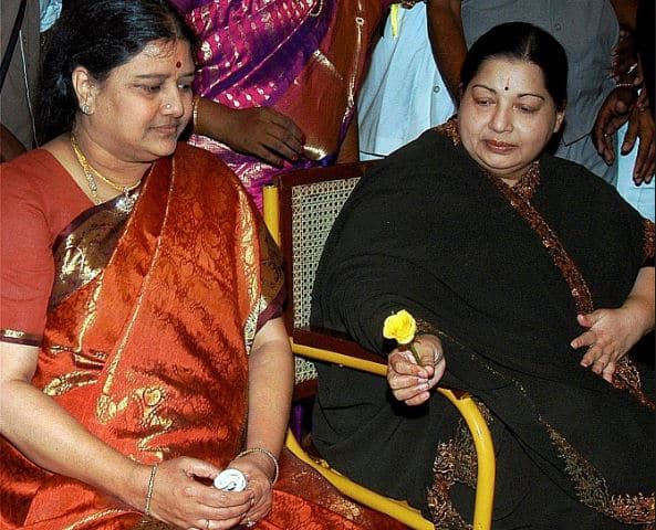 AIADMK की महासचिव बन सकती हैं शशिकला! Aiadmk Sasikala Natrajan Could Be The General Secretary AIADMK की महासचिव बन सकती हैं शशिकला!