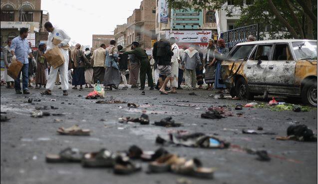 यमन में सुसाइड बम ब्लास्ट में मरने वालों की संख्या 45 हुई Suicide Bomber In Yemen Kills At Least 45 Soldiers यमन में सुसाइड बम ब्लास्ट में मरने वालों की संख्या 45 हुई