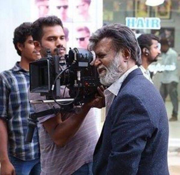  रजनीकांत ने अन्य देशों की फिल्मों में भी काम किया है, जिनमें अमेरिका की फिल्में भी शामिल हैं.