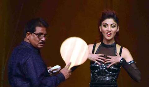 फिनाले की तैयारियों के दौरान शिल्पा ने की जमकर मस्ती फिनाले की तैयारियों के दौरान शिल्पा ने की जमकर मस्ती