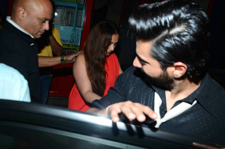 बता दें कि रानी और आदित्य की बेटी 9 दिसंबर को एक साल की हो गई हैं. (Photo: Manav Mangalani)