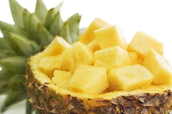 Pineapple Benefits pineapple is beneficial for lose weight know the benefits Pineapple Benefits: अननस खा अन् वजन कमी करा! जाणून घ्या याचे फायदे...