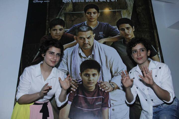 इस फिल्म में साक्षी तवंर भी हैं.