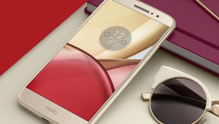  मोटो M में 64 बिट का 2.2GHz मीडियाटेक हीलियो P15 ऑक्टा-कोर प्रोसेसर है. 