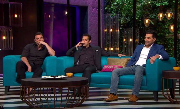 जैसे ही होस्ट करण ने अरबाज से सवाल पूछा कि बगैर सेक्स के एक महीने कौन नहीं रह सकता? करण का सवाल सुनते ही अरबाज को हंसी आ गई और उन्होंने सलमान की तरफ इशारा करते हुए कहा कि सलमान सेक्स और जिम के बिना एक महीने भी नहीं रह सकते.