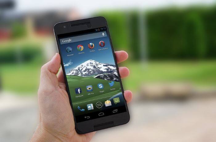 इसके बाद आपको डेस्कटॉप पर अपना मोबाइल सिलेक्ट करना होगा. इस स्टेप के कम्लीट होते ही. ट्रैकर अपने आप आपके मोबाइल की लोकेशन दिखाने लगेगा.