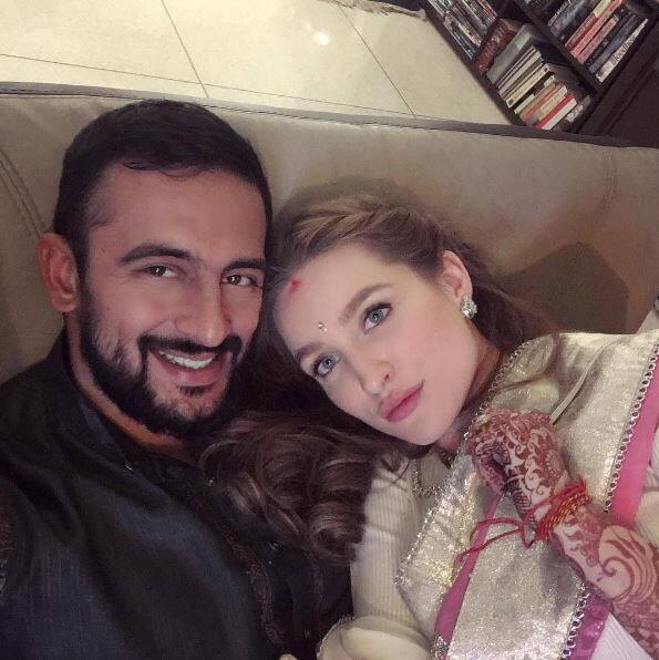  अरुणदोय और ली एल्टन पिछले करीब ढाई साल से रिलेशनशिप में थें.