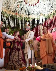 बॉलीवुड एक्टर अरुणोदय ने अपनी गर्लफ्रेंड ली एल्टन से रचाई शादी!