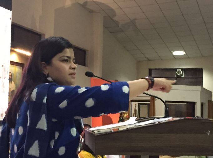 अनुराग ठाकुर की जगह पूनम महाजन बनीं बीजेपी युवा मोर्चा की अध्यक्ष Poonam Mahajan Becomes New Bjp Yuva Morcha President अनुराग ठाकुर की जगह पूनम महाजन बनीं बीजेपी युवा मोर्चा की अध्यक्ष