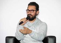 नोटबंदी पर सभी को प्रधानमंत्री का समर्थन करना चाहिए : आमिर खान