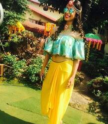 किश्वर मर्चेंट की मेहंदी सेरेमनी में टीवी अभिनेत्रियों ने की जमकर मस्ती, देखें तस्वीरें