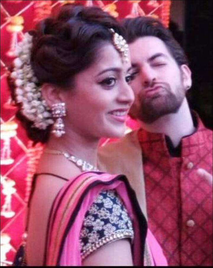 शादी में राजस्थान की पारंपरिक संस्कृति की झलक दिखेगी. नील ने एक बयान में कहा,