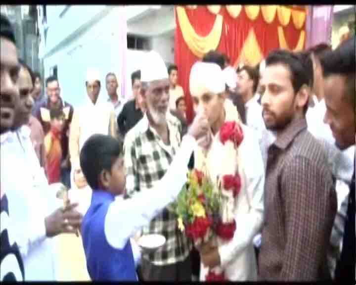 इस शादी में सबसे अलग और अनोखी बात ये रही कि इस शादी में शगुन भी कैशलेस दिया गया.