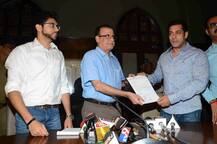 BMC के ब्रांड एंबेसडर बने सलमान खान, मुंबई को खुले में शौच से कराएंगे मुक्त!