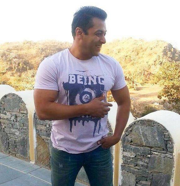 बॉलीवुड सुपरस्टार सलमान खान ने सोमवार को यह घोषणा की कि अपने 51वें जन्मदिन (27 दिसंबर) पर वह अपना एप लांच करेंगे.