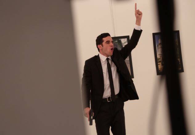 यह हमला सीरिया में रूस की भूमिका को लेकर तुर्की में कई दिनों के प्रदर्शनों के बाद हुआ है...आगे जानिए...