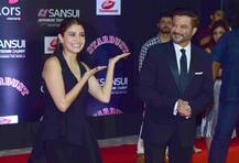 Stardust Awards 2016: अनिल कपूर के साथ मस्ती करती दिखीं अनुष्का शर्मा