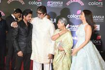 Stardust Awards: रेड कार्पेट पर दिखा बच्चन परिवार के साथ शाहरूख खान का अपनापन!