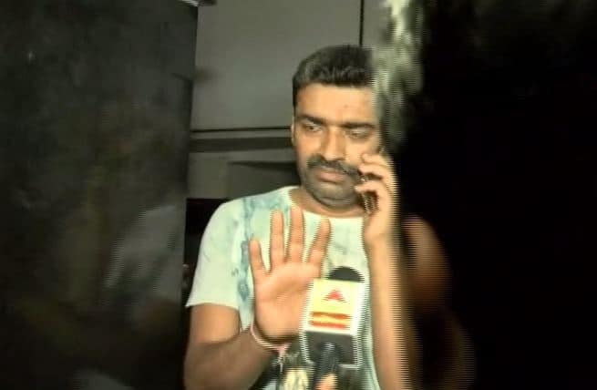 करोड़ों के फ्लैट और फार्म हाउस के बारे में भी अधिकारियों को जानकारी मिली है...आगे जानिए...