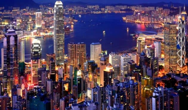 हॉन्गकॉन्ग जैसे खूबसूरत देश में भला कौन नहीं घूमना चाहेगा. अगर आप इन सर्दियों में हॉन्गकॉन्ग जाने की सोच रहे हैं तो जान लीजिए हॉन्ग कॉन्ग में 14 दिनों तक आप बिना VISA के रह सकते हैं.