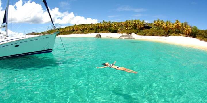 ब्रिटिश वर्जिन आइसलैंड जैसी खूबसूरत जगह को भी देखने के लिए आपको VISA की कोई जरुरत नहीं है. इस स्थान पर आप एक महीने तक visitor bona fide के साथ बड़े ही आराम से रह सकते हैं.