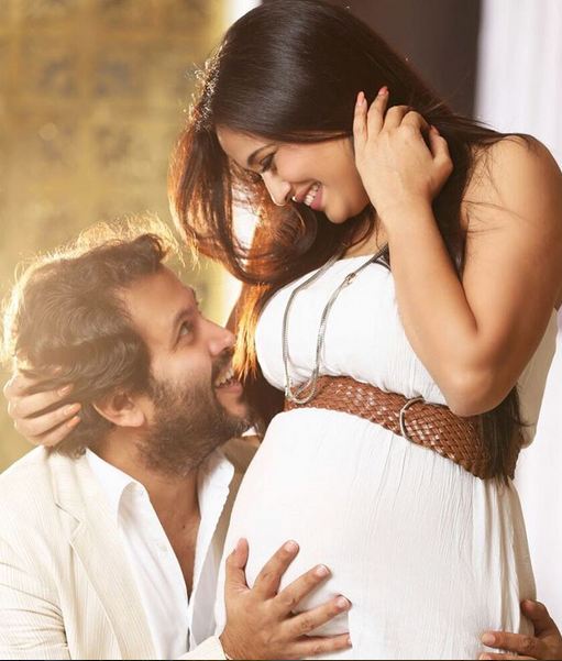 साल 2016 इनके लिए लेकर आया नन्ही खुशियां, ये सिलेब्रिटी बने मम्मी-पापा