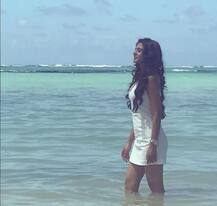 मॉरिशस के बीच पर मस्ती कर रहे हैं जेनिफर विगेंट और कुशाल टंडन