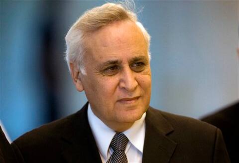 इस्राइल के पूर्व राष्ट्रपति मोशे कातसाव जेल से रिहा इस्राइल के पूर्व राष्ट्रपति मोशे कातसाव जेल से रिहा