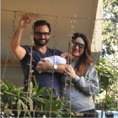 फैंस को जिस तस्वीर का इंतजार था फाइनली वो आ ही गया. जी हां! करीना और सैफ के बेटे तैमूर की पहली तस्वीरें आई हैं जिसमें सैफ बेटे को हाथ में लिए हुए नजर आ रहे हैं. आगे देखिए तस्वीरें...