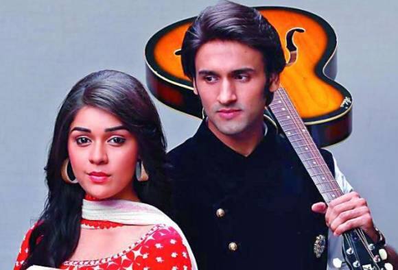 'एक था राजा..' के सेट पर घायल हुए सरताज, ईशा Sartaj Gill Eisha Singh Hurt On Ek Tha Raka Ek Thi Rani Sets 'एक था राजा..' के सेट पर घायल हुए सरताज, ईशा