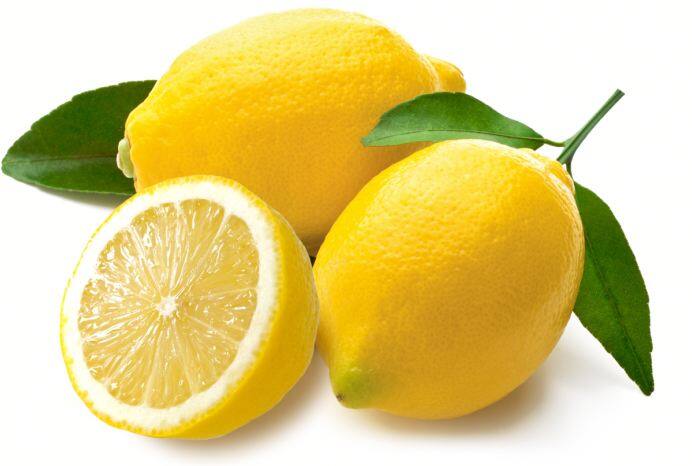 नींबू- नींबू में उच्‍च मात्रा में विटामिन सी होता है और ये एंटीऑक्सीडेंट्स से भरपूर होता है. ये बॉडी से फ्री रेडिकल्स को खत्म करता है. इसके अलावा नींबू के सेवन से ब्लड वैसल्स‍ फ्लैक्सिबल और सॉफ्ट होती हैं जिससे ब्लड प्रेशर कम होता है. 