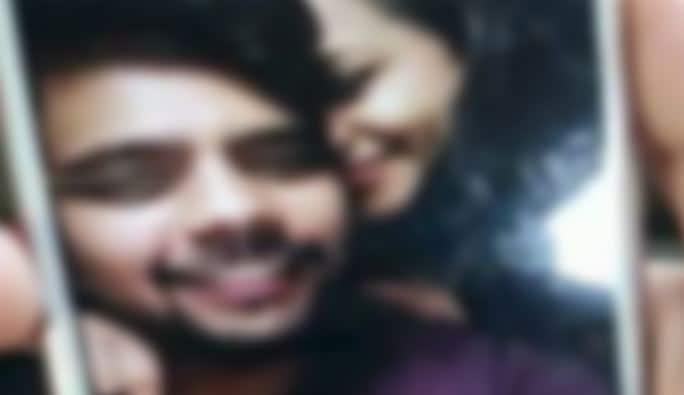 सवाल ये है कि अगर दोनों इतने खुश थे तो ऐसा क्या हुआ की शुभम ने अपनी ही दोस्त की गोली मारकर हत्या कर दी...आगे जानिए...