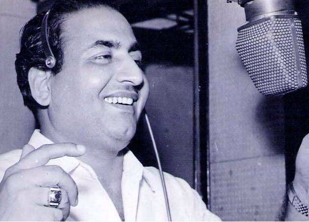 Anil Kapoor shares new version of Mohammed Rafi’s song Badan pe sitare lapete रफी के गुज़रने के 38 साल बाद 'बदन पे सितारे' का नया वर्ज़न रिलीज़, ‘फन्ने खान’ में लिया गया गाना