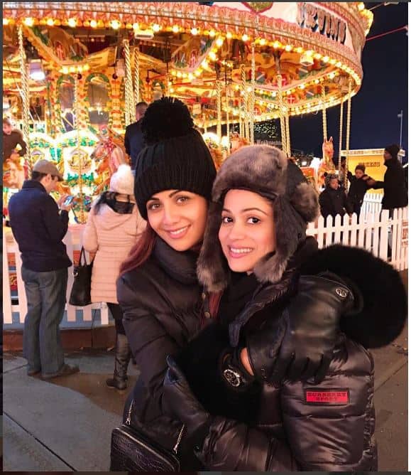 Hot Corn in Cold Löndon ????Corny but true????#winterwonderland #perfect #prechristmas A video posted by Shilpa Shetty Kundra (@officialshilpashetty) on Dec 23, 2016 at 2:29pm PST